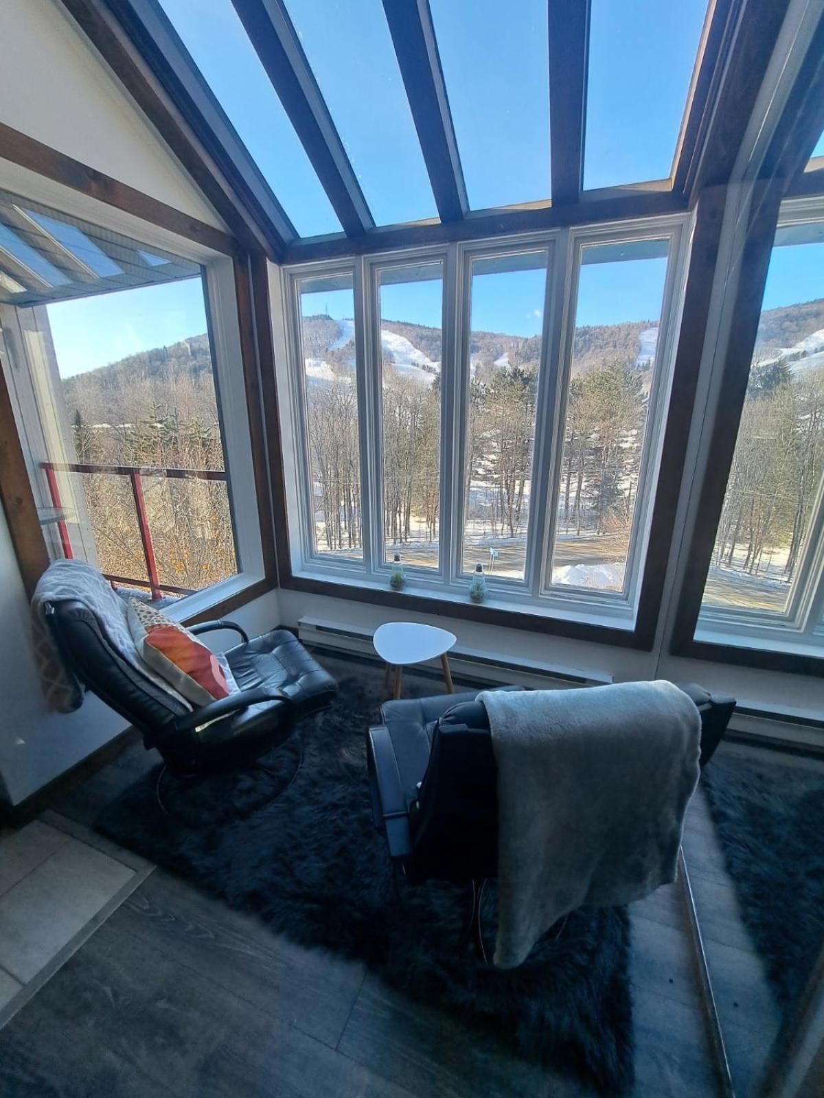 Superbe Condo Face Aux Pentes De Ski Stoneham!!! Dış mekan fotoğraf