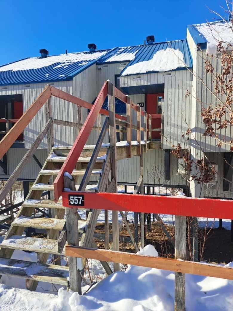 Superbe Condo Face Aux Pentes De Ski Stoneham!!! Dış mekan fotoğraf